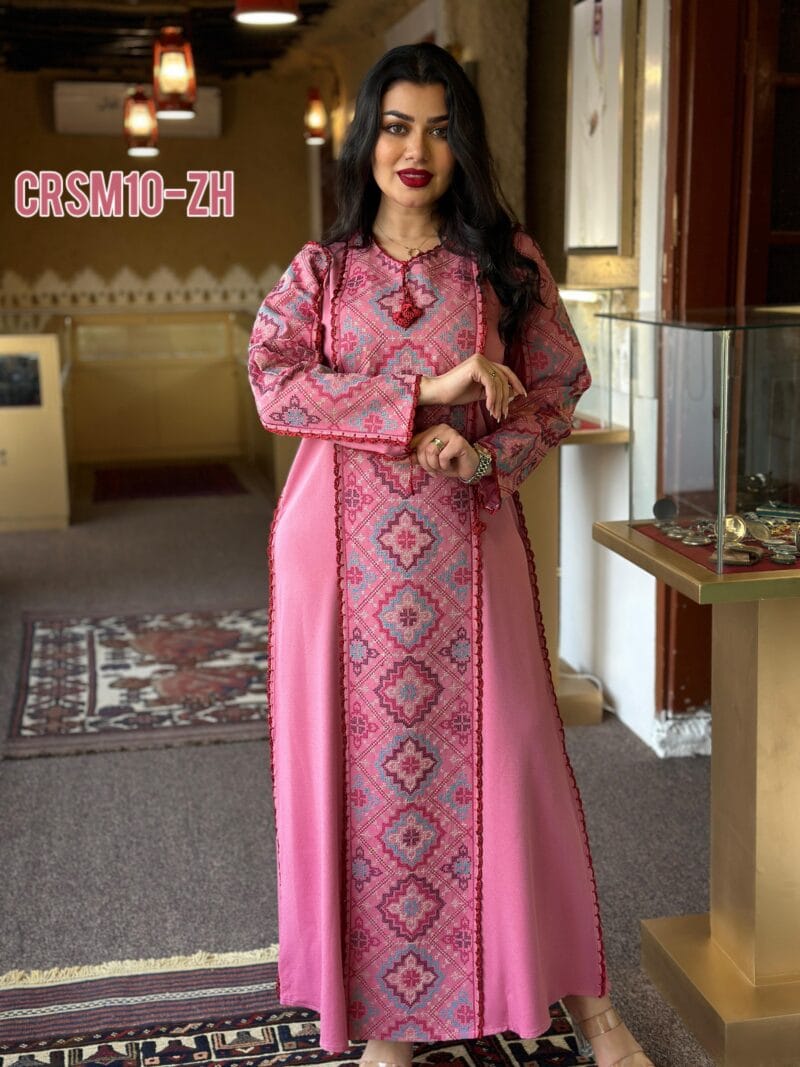 ⁦جلابيةكريب تطريز سنارة⁩ - الصورة ⁦3⁩