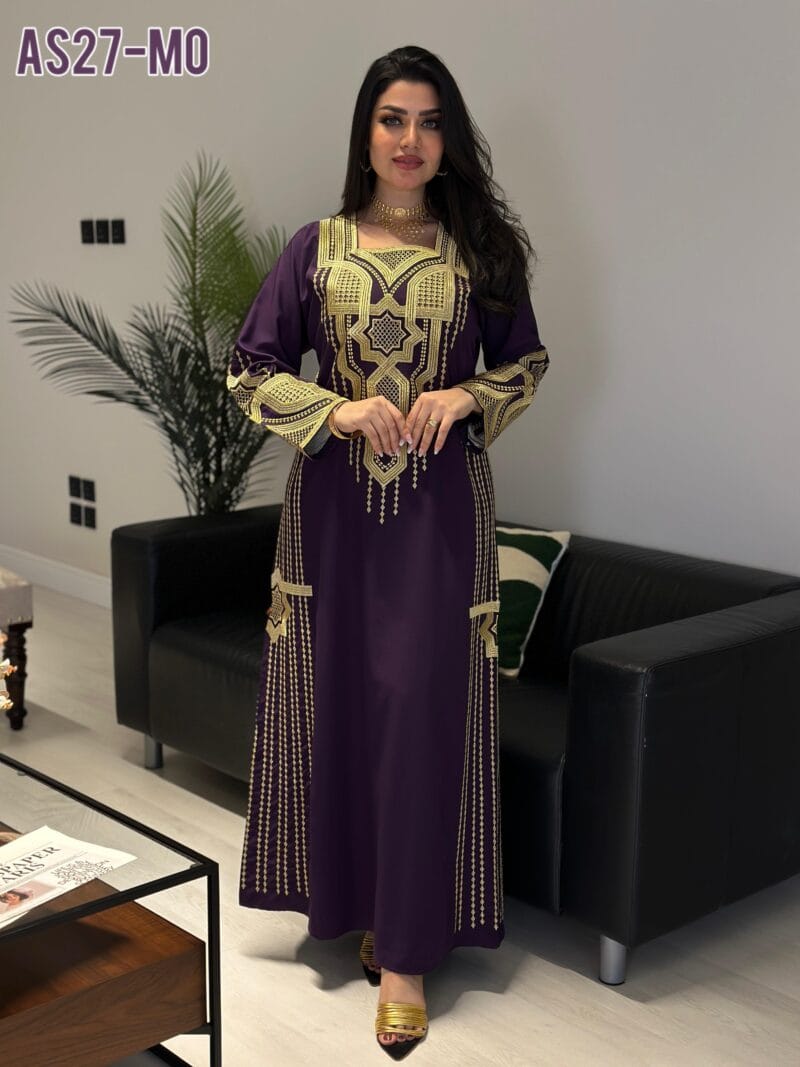 ⁦جلابية عسيري تطريز ذهبي⁩ - الصورة ⁦8⁩