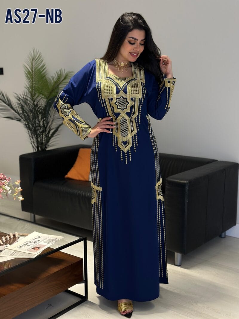 ⁦جلابية عسيري تطريز ذهبي⁩ - الصورة ⁦10⁩