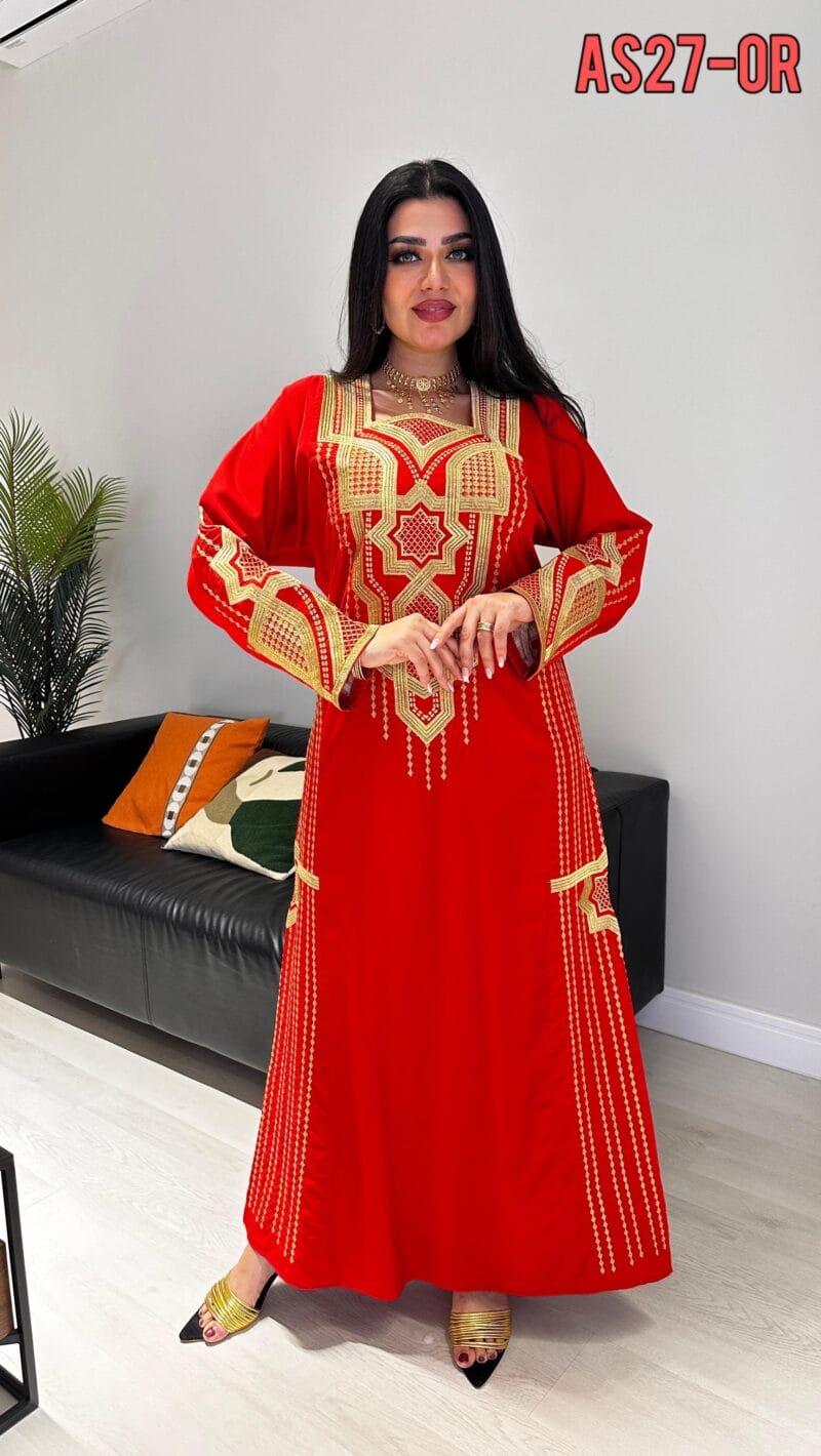 ⁦جلابية عسيري تطريز ذهبي⁩ - الصورة ⁦4⁩
