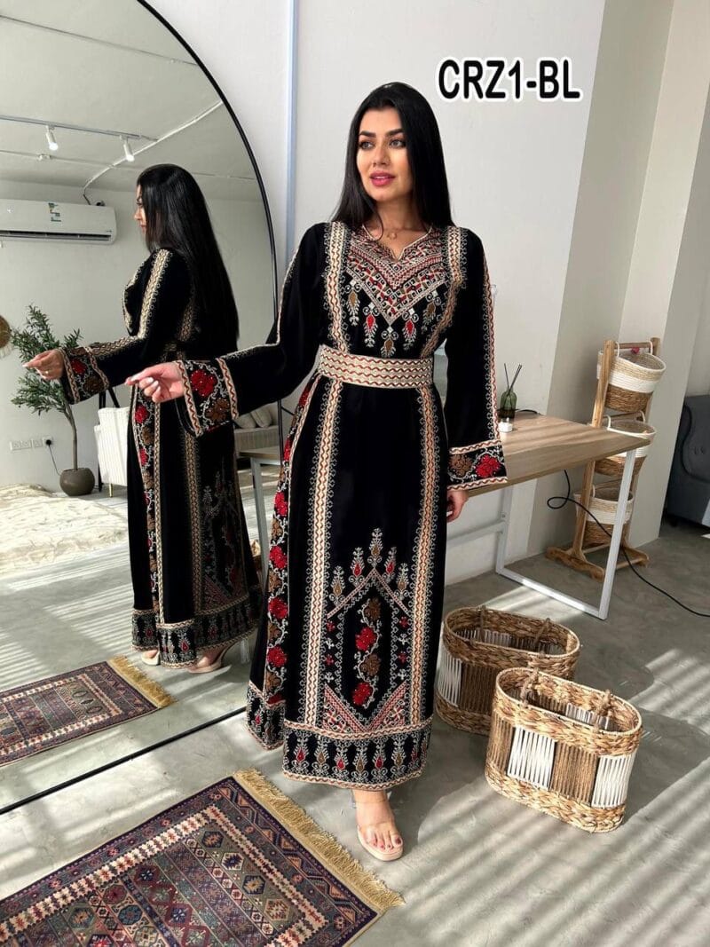 ⁦فستان كرب ملكي تطريز⁩ - الصورة ⁦8⁩