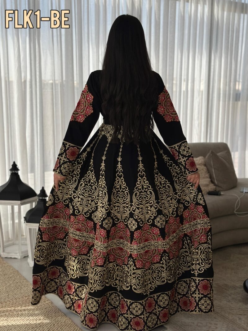 ⁦فستان زفاف تطريز اردني⁩ - الصورة ⁦7⁩