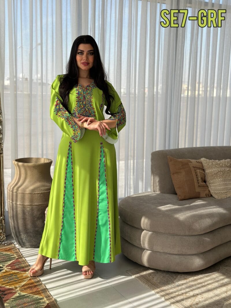 جلابية فلة تطريز ملون