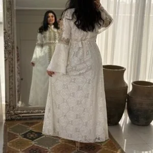 ⁦فستان دانتيل تطريز كامل⁩ - الصورة ⁦6⁩
