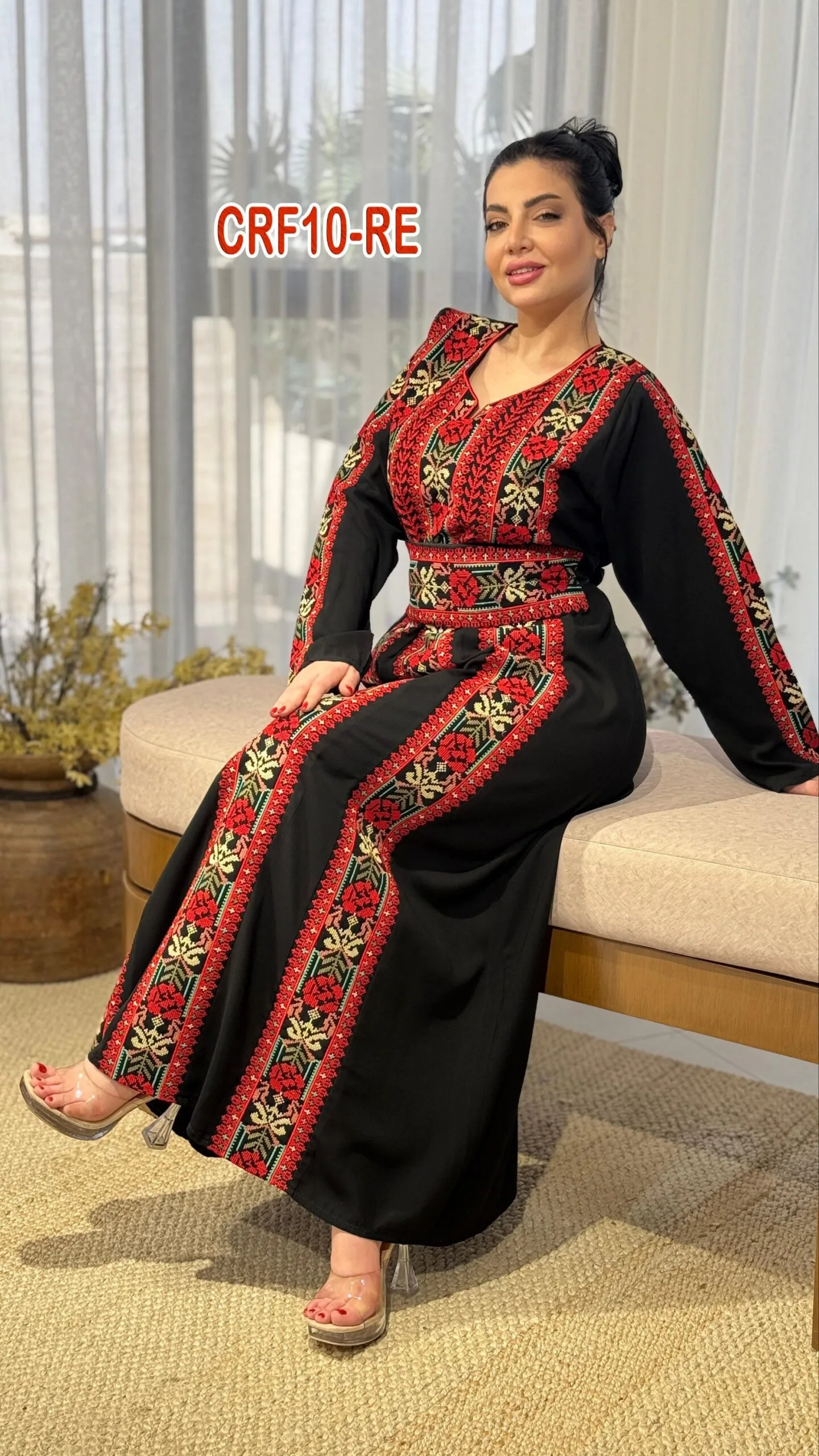 ⁦فستان عروق تطريز كريب⁩ - الصورة ⁦4⁩