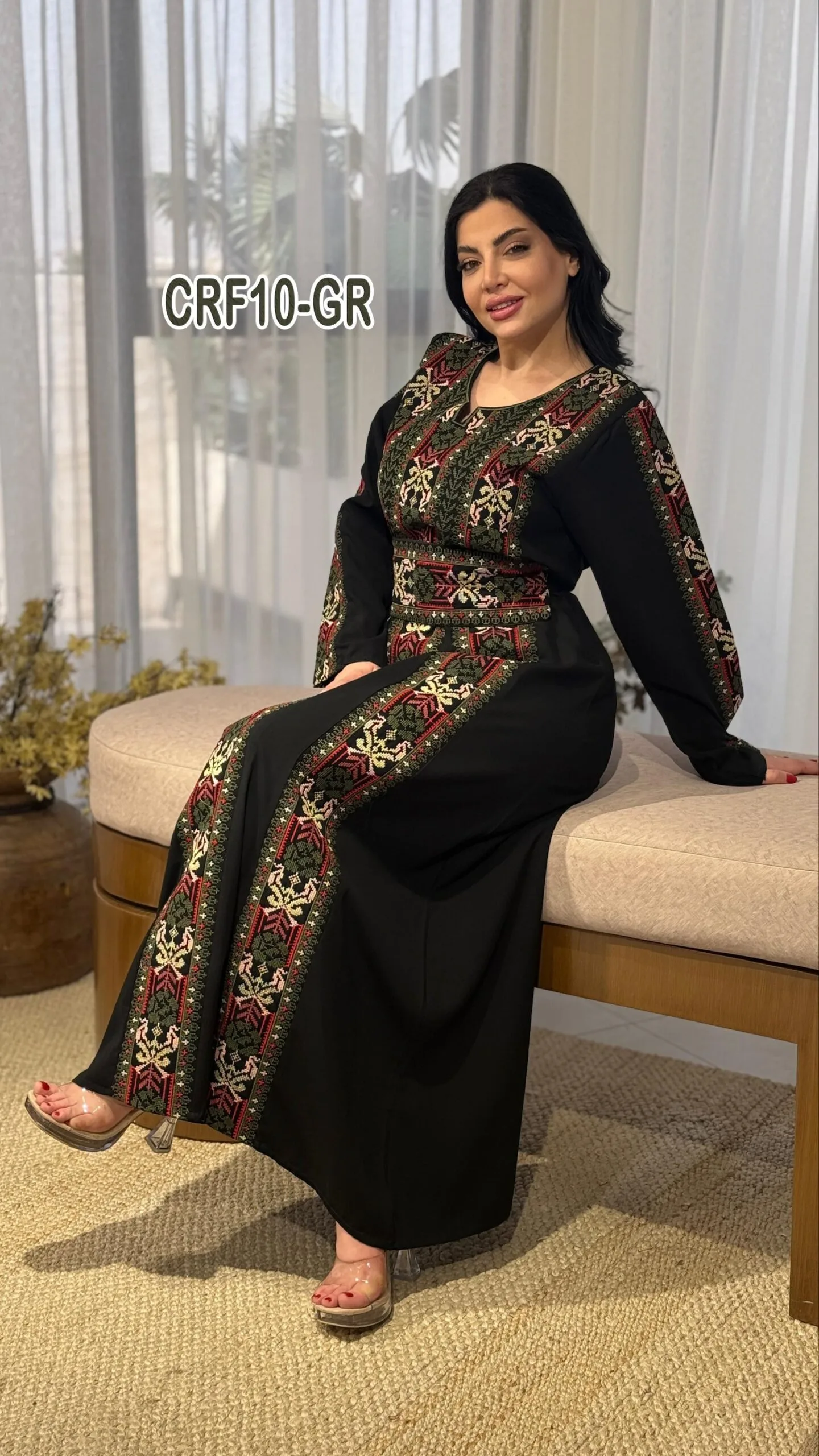 ⁦فستان عروق تطريز كريب⁩ - الصورة ⁦6⁩