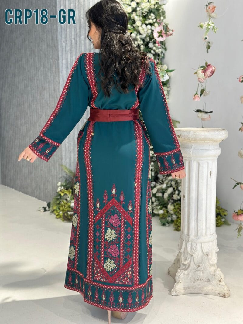 ⁦فستان كريب تطريز كامل⁩ - الصورة ⁦5⁩