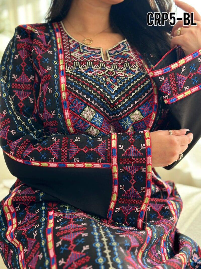 ⁦فستان ملكي تطريز اردني⁩ - الصورة ⁦3⁩