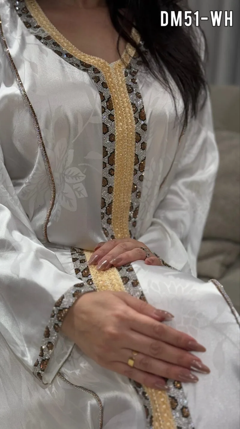 جلابية حرير ناعم ألماس