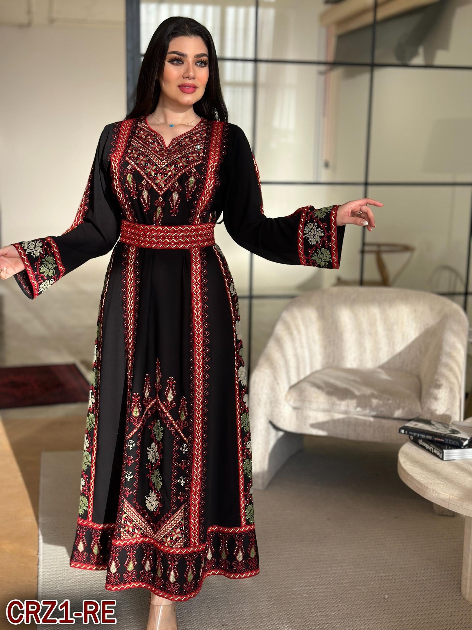 فستان ملكي تطريز فلسطيني